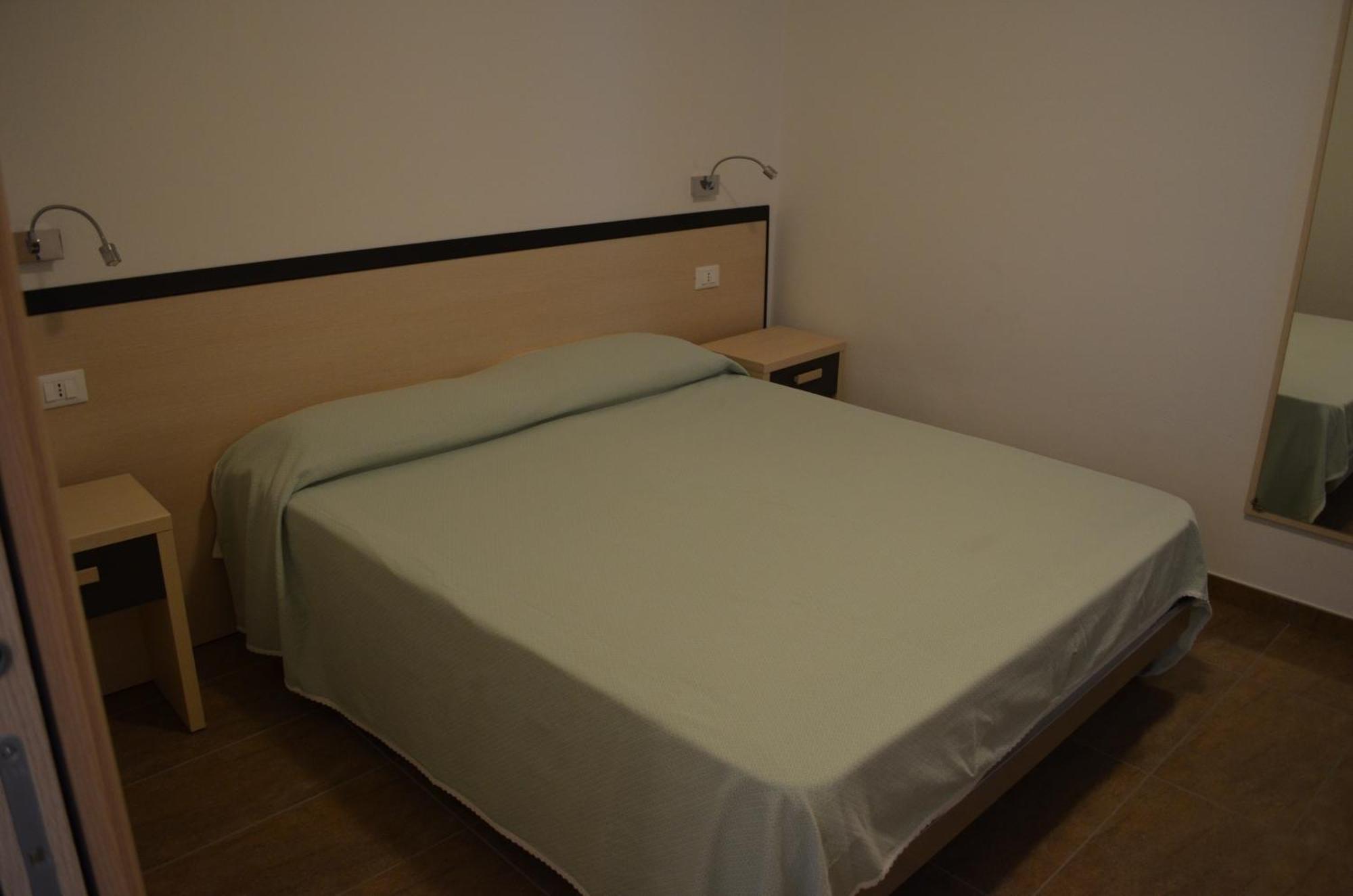 קאפו ואטיצ'אנו Hotel Marinella מראה חיצוני תמונה